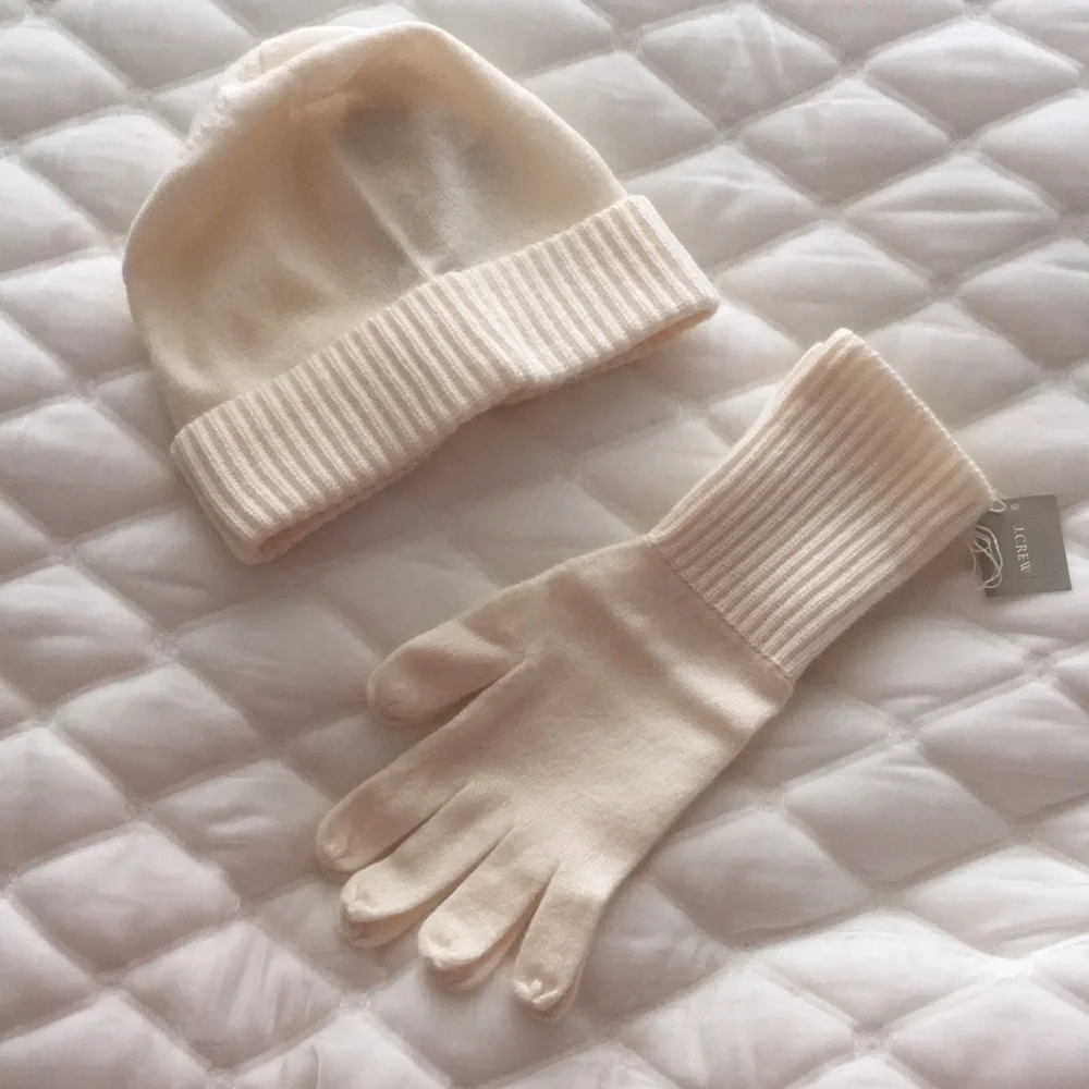 Jcrew 100% cashmere gloves (hat listed separately)